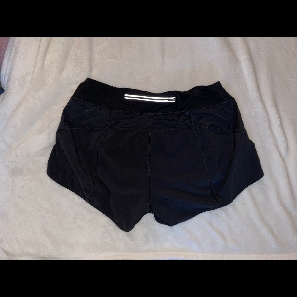 ATLETA SHORTS